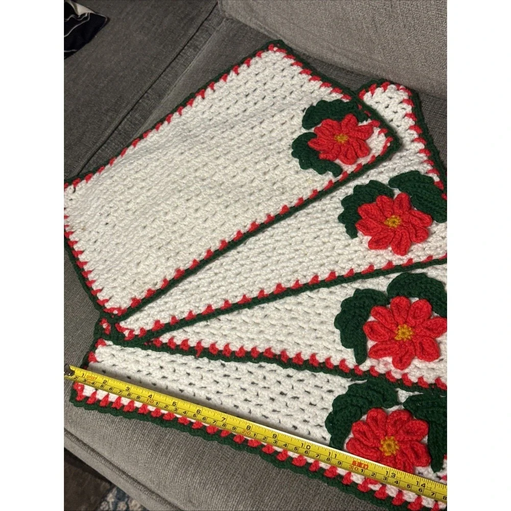 Set of 4 Handmade Crochet Poinsettia Placemats Christmas Holiday Table 10x15